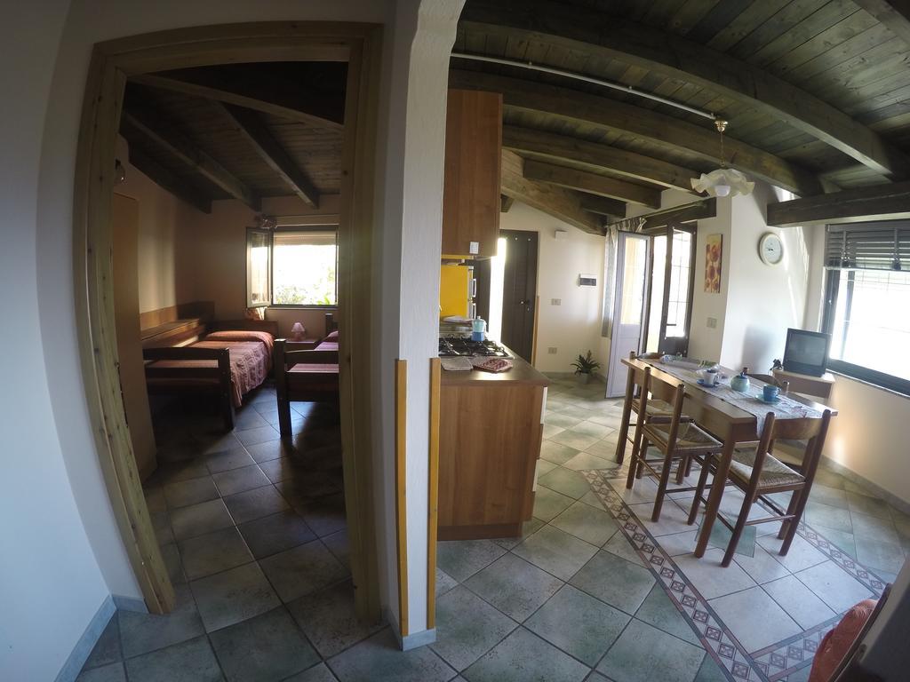 Appartamenti Con Vista Panoramica ซานตามาเรีย นาวาร์เรเซ ภายนอก รูปภาพ