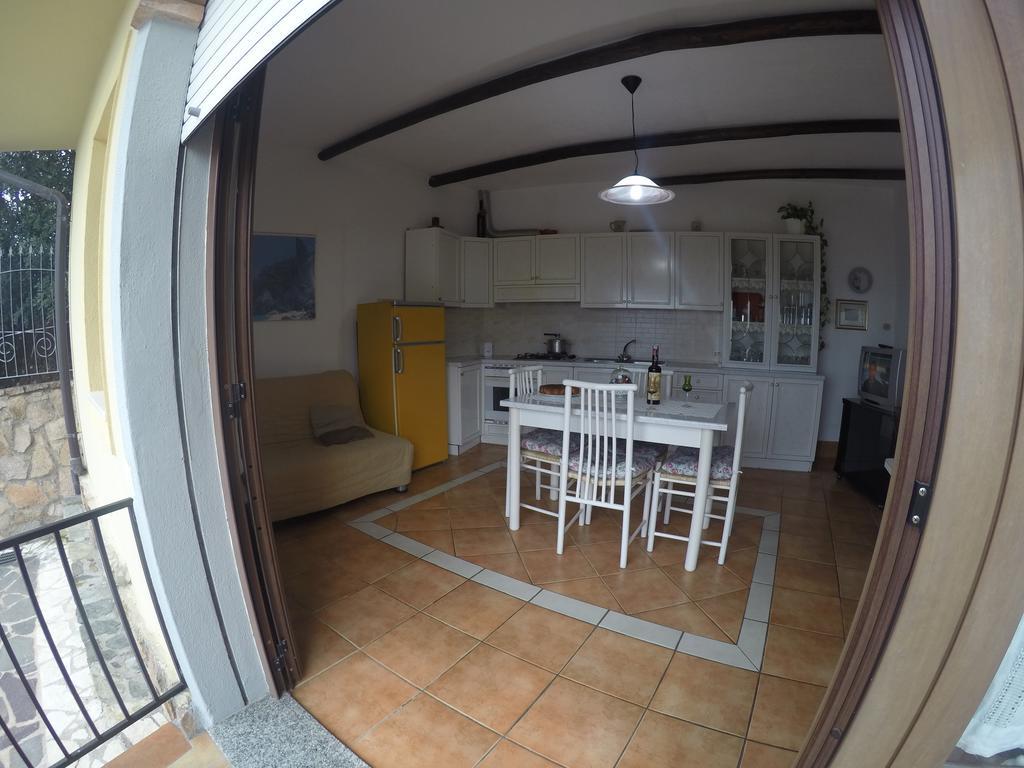 Appartamenti Con Vista Panoramica ซานตามาเรีย นาวาร์เรเซ ภายนอก รูปภาพ